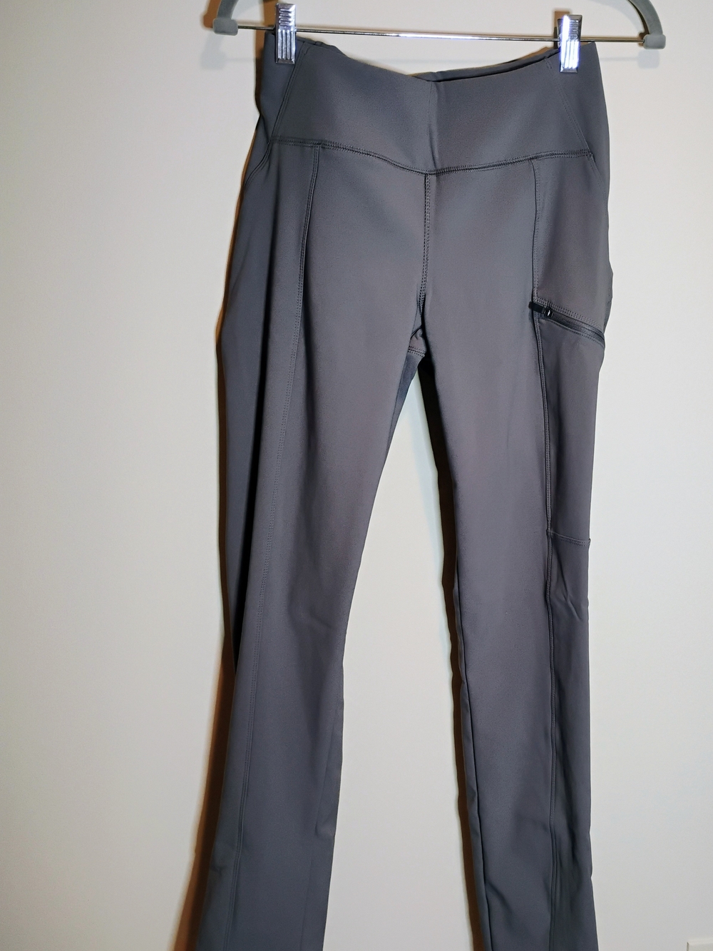 Columbia Women's Fleece Lined Active Fit Straight Leg Pants in City Grey, size S
